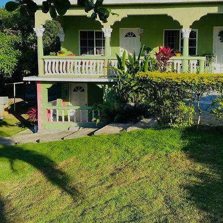 Cindy'S Garden Stay Ocho Rios Kültér fotó